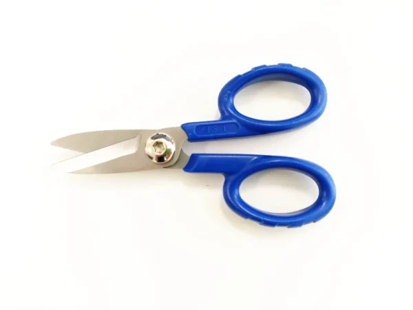 Fibre optic Kevlar cutter or shears
