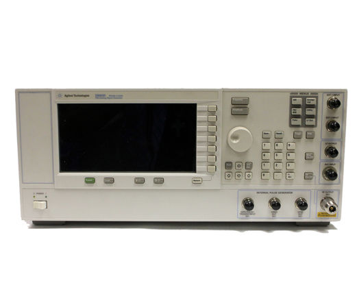 E8663D-503 100 kHz - 3 GHz PSG Analog Signal Generator, Type N (f)